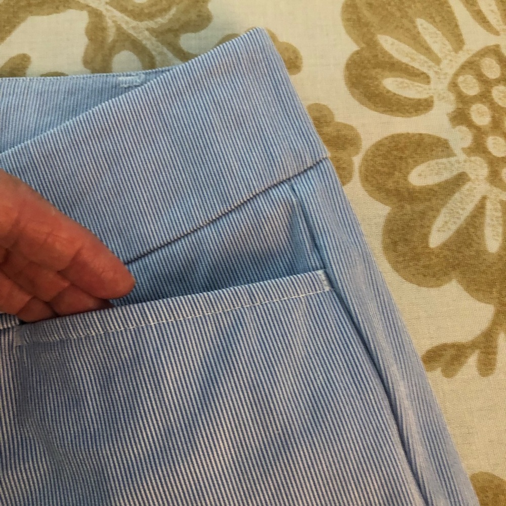 Loft Capris - Picture 3 of 10